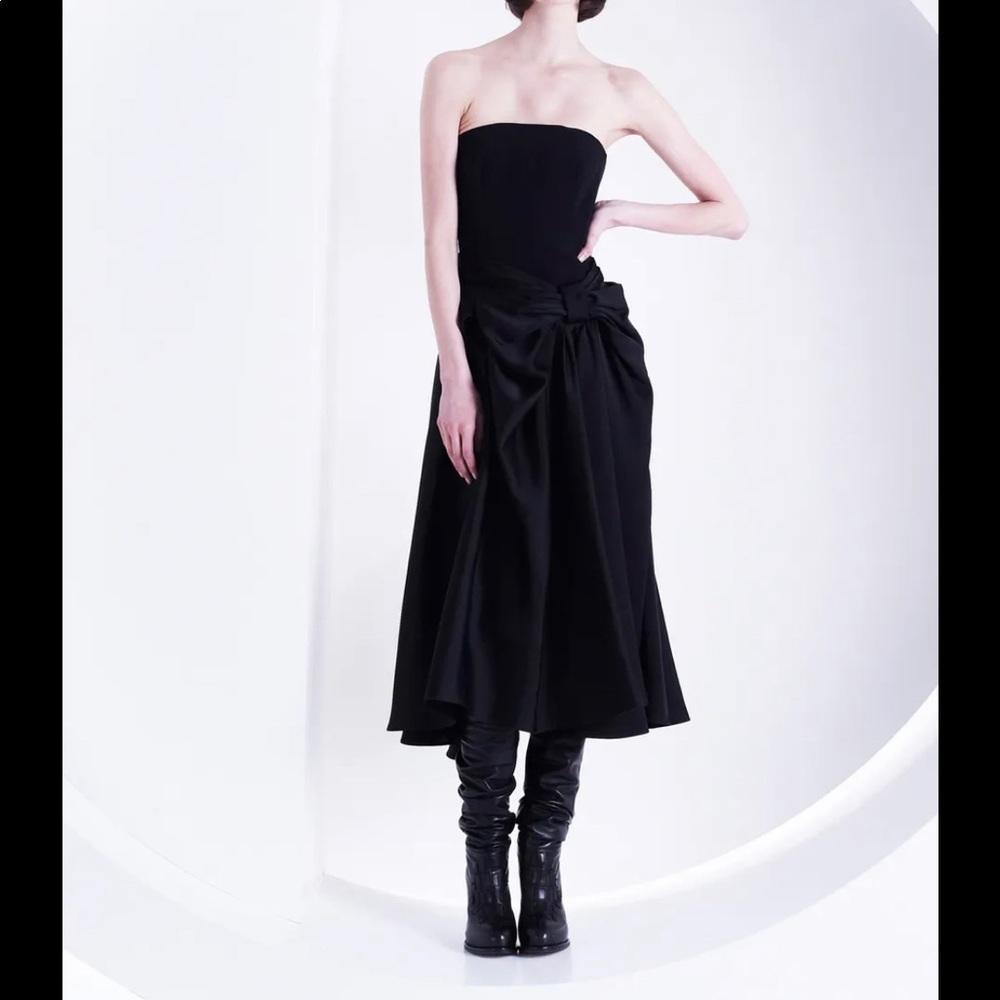 Viktor and Rolf strapless midi black dress